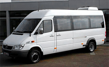 2015 Mercedes Sprinter 17+1