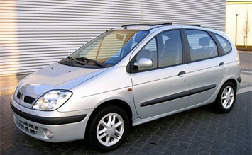 2004 Renault RX4