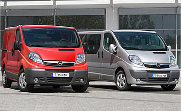 Vista frontal » 2010 Opel Vivaro 8+1 pax