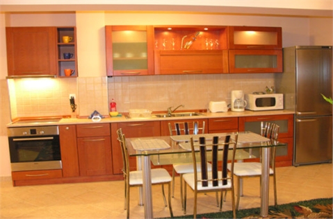 Porto apartment - Kitchen table