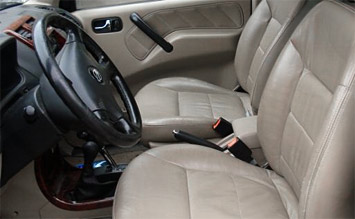 Interior » 2001 Nissan Terrano