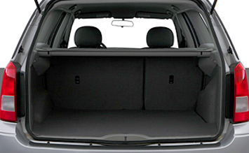 Luggage compartment » 2005 Ford Focus Station Wagon