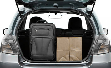 Luggage compartment » 2008 Toyota Yaris