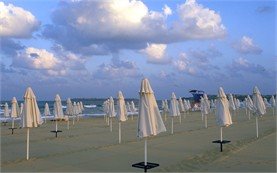 Golden Sands Beach