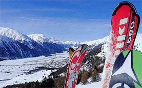 Ski hire and snowbioard rental Bansko 