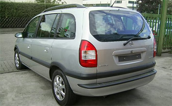 Rear view » 2005 Opel Zafira 5+2