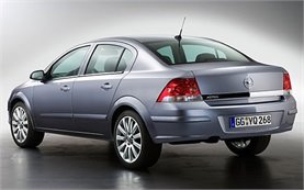 Rear view » 2007 Opel Astra Hatchback