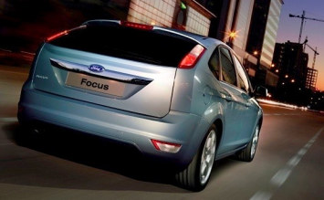 Rear view -  2011 Ford Focus 1.6