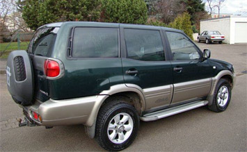 Side view » 2001 Nissan Terrano