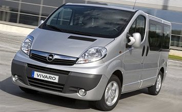 Opel Vivaro CDTI car hire in Topola