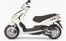 2013 Piaggio Fly 50 - Rollervermietung Nizza