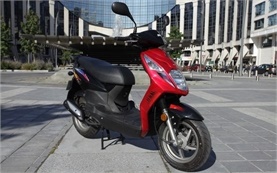 2013 СИМ Орбит 50cc - скутер под наем в Ибиса