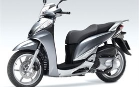 2014 Honda SH 300i - scooter for rent in Barcelona