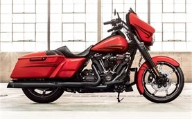 2016 Harley Davidson Street Glide - rent motorbike Malaga