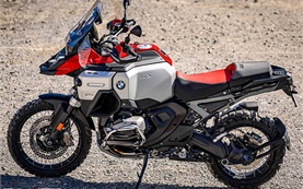 BMW R 1300 GS ADVENTURE - rent a motorbike in Berlin 