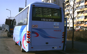 Най-добрите гарантирани цени » 2015 Исузу Тюркуаз 31+1 seats