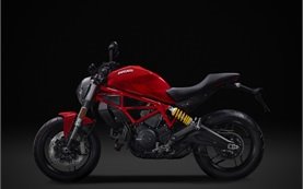 Ducati Monster 797 - мотоциклет под наем в Рим