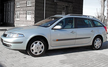 Side view » 2005 Renault Laguna