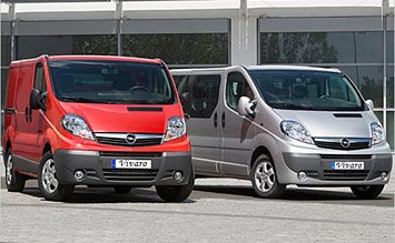 Front view » 2010 Opel Vivaro 8+1