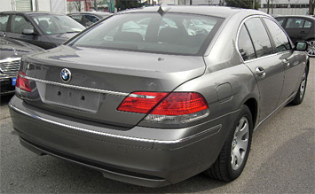 Front view » 2011 BMW 740 AUTO XD