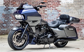 Harley Davidson Road Glide - Motorradvermietung Europa