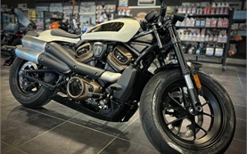 Harley-Davidson Sportster - rent a motorbike in Nice France