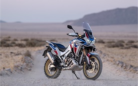 Honda Africa Twin CRF1100L DCT - alquiler de motocicletas en el aeropuerto de Barcelona