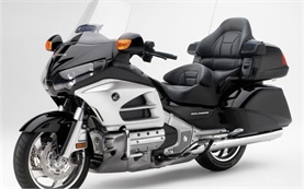 Honda Gold Wing - rent in Nice