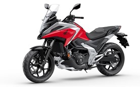 Honda NC750X - мотоциклет под наем в Испания