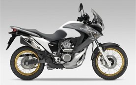 Honda Transalp 700cc - alquilar una motocicleta en Creta, Grecia 
