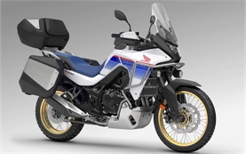 Honda Translap 750 - motorcycle rental in Faro