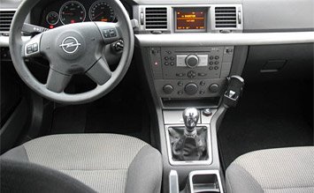 Innenansicht » 2006 Opel Vectra Wagon