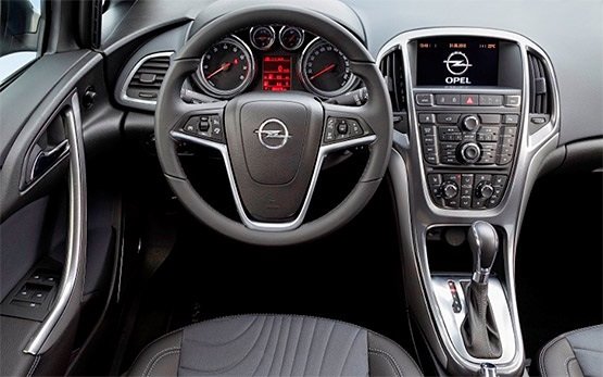 Interior » 2010 Opel Astra Automático