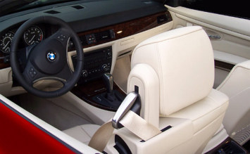 Elaborate fireplace Specialize Interior - 2008 BMW 320i Convertible - photos