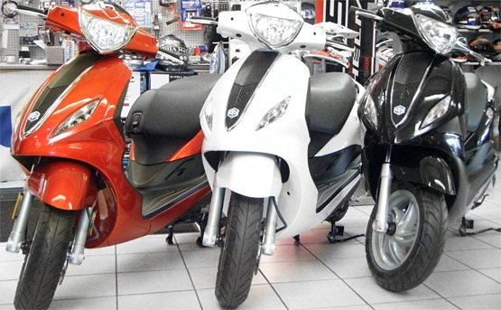 2014 Piaggio Fly 125 - rent a scooter Heraklion