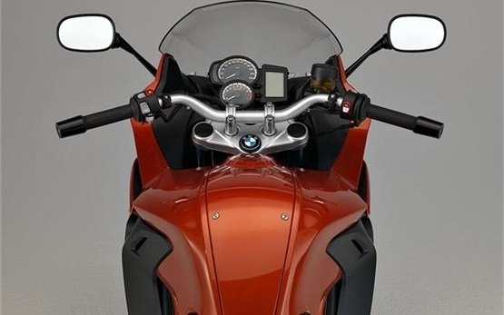 2014 BMW F800 GТ - alquilar una motocicleta en España