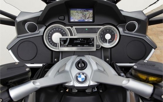 BMW K 1600 GTL - alquiler de motocicletas en Italia 