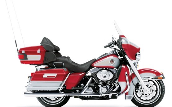 2015 Harley-Davidson Electra Glide Ultra Limited - Motorradverleih Zagreb