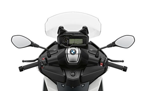 BMW C 400 GT - аренда скутера в Лиссабоне