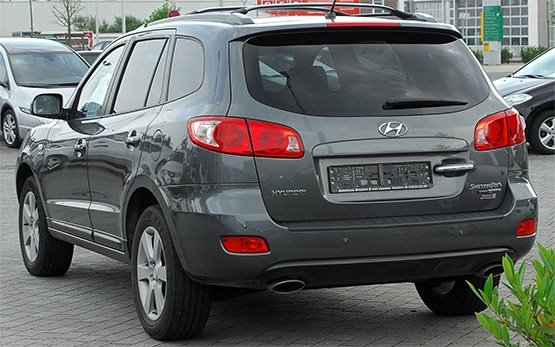 Vista trasera » 2010 Hyundai Santa Fe 2.2