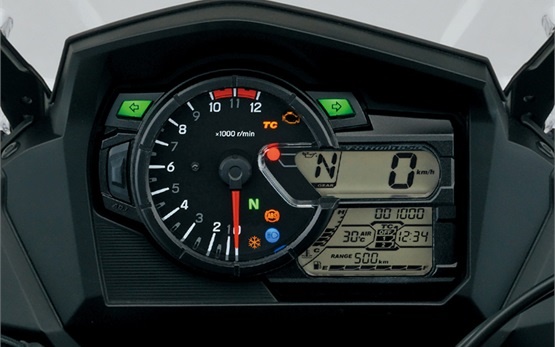 Suzuki V-strom 650cc - alquiler de motocicletas 