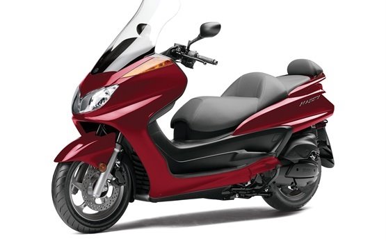 Yamaha Majesty 400cc scooter rental in Nice, France