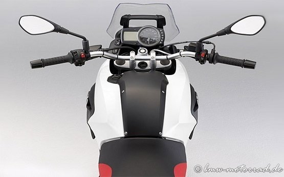 БМВ G 650 GS напрокат Малага