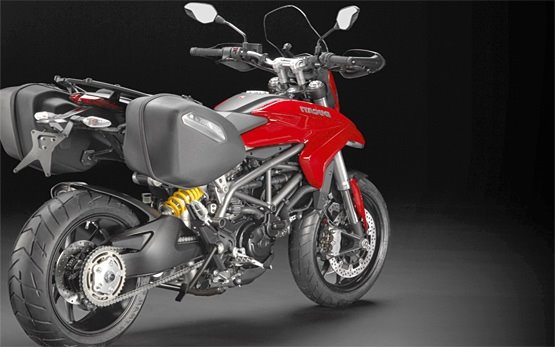 Ducati Hyperstrada - hire motorbike Rome