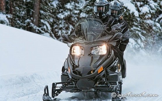 Artic Cat T570 Touring - Motorschlitten mieten