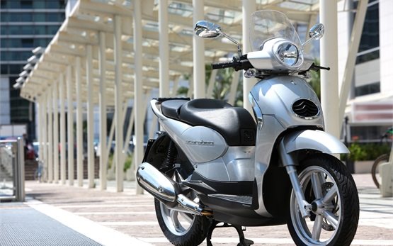 2014 Aprilia Scarabeo 200 - hire a scooter in Thessaloniki - Greece