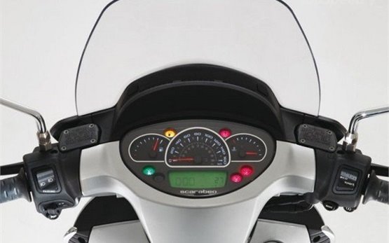 2014 Aprilia Scarabeo 200 - Rollervermietung Thessaloniki