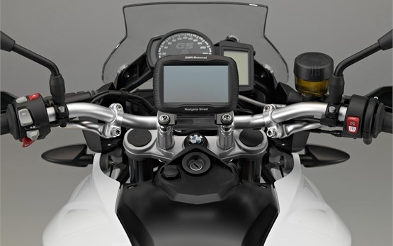 2014 БМВ Ф 700 GS мотоциклет под наем Сардиния
