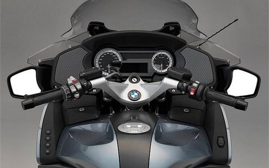 BMW R 1200 RT - motorcycle rent Milan
