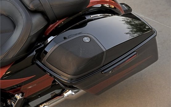 Harley Davidson Street Glide - Motorradverleih Italien